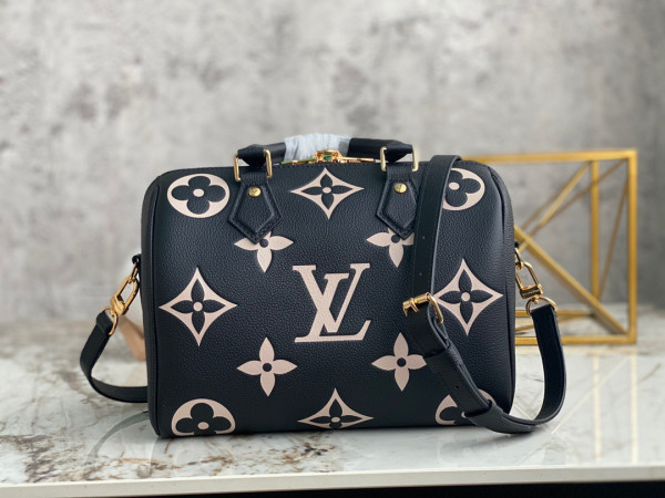 l**is V*t*n speedy bandouliÈre 25