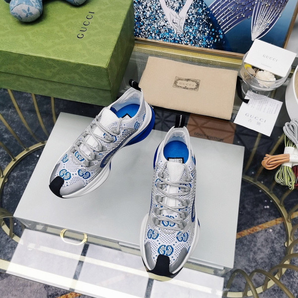 G*u*i run sneaker