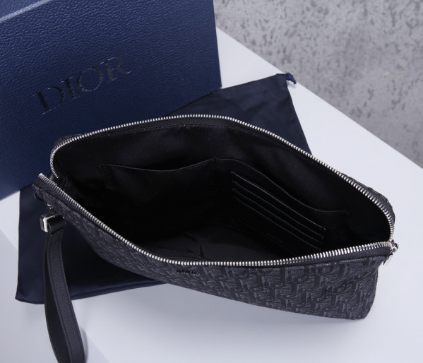 D*or pouch