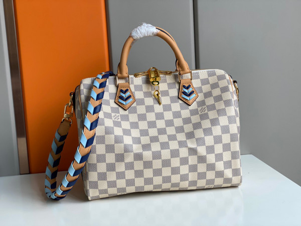 l**is V*t*n speedy bandouliÈre 30