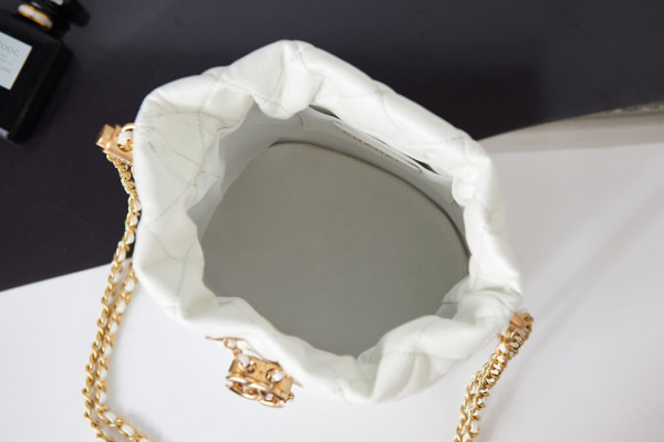 CL BUCKET BAG