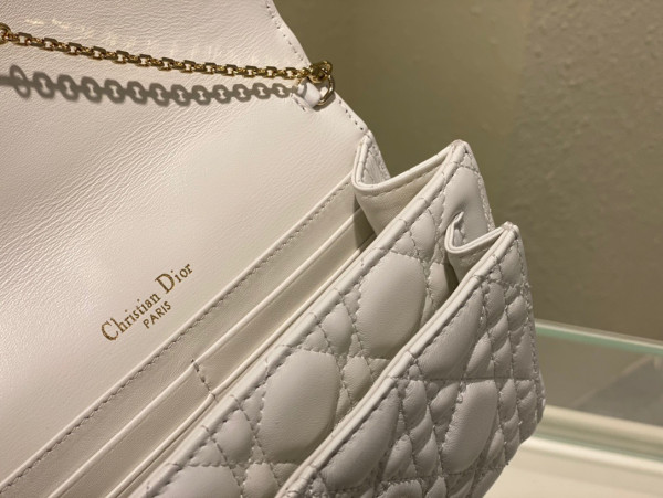 D*or lady D*or chain pouch