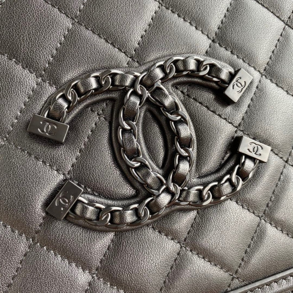 CL VANITY CASE