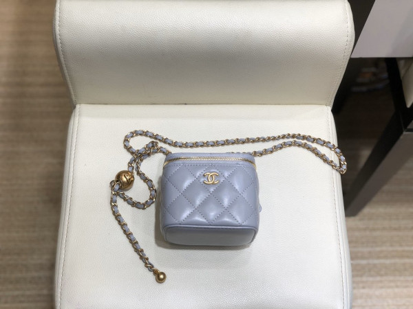 CL VANITY CASE