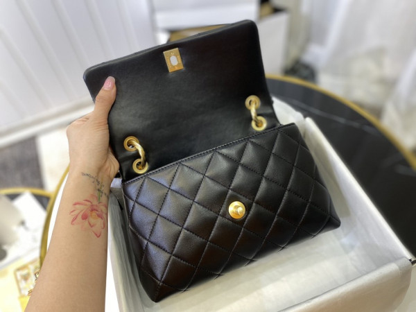 CL FLAP BAG