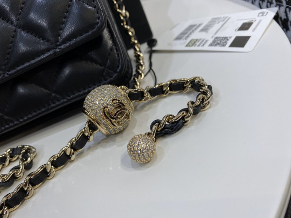 CL CHAIN WALLET
