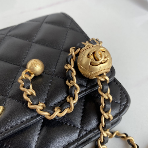 CL CHAIN WALLET