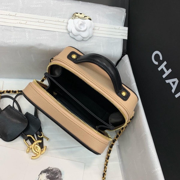 CL VANITY CASE
