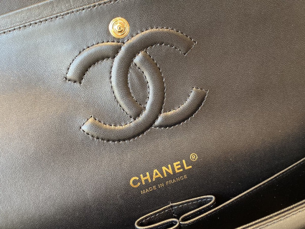 CL FLAP BAG LAMBSKIN 25.5cm