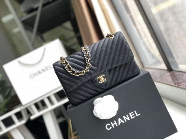 CL FLAP BAG CAVIAR 25.5cm
