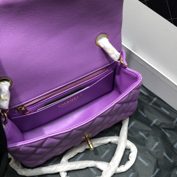 CL FLAP BAG CAVIAR