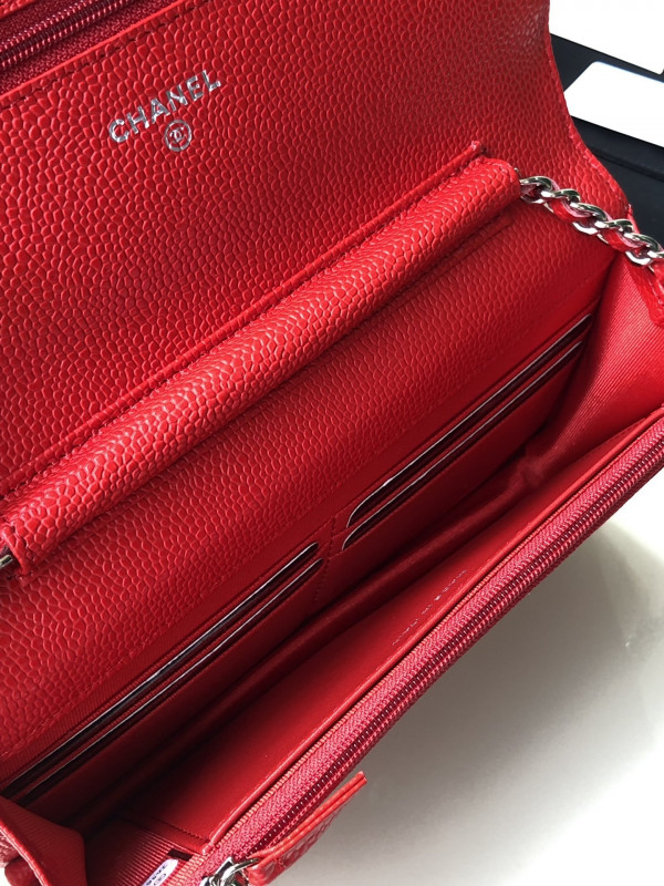 CL CHAIN WALLET CAVIAR WITH SILVER HARDWARE