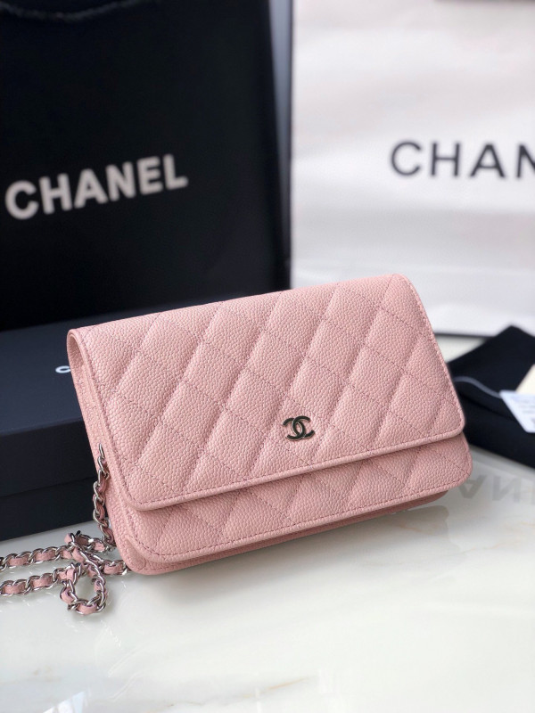 CL CHAIN WALLET CAVIAR WITH SILVER HARDWARE