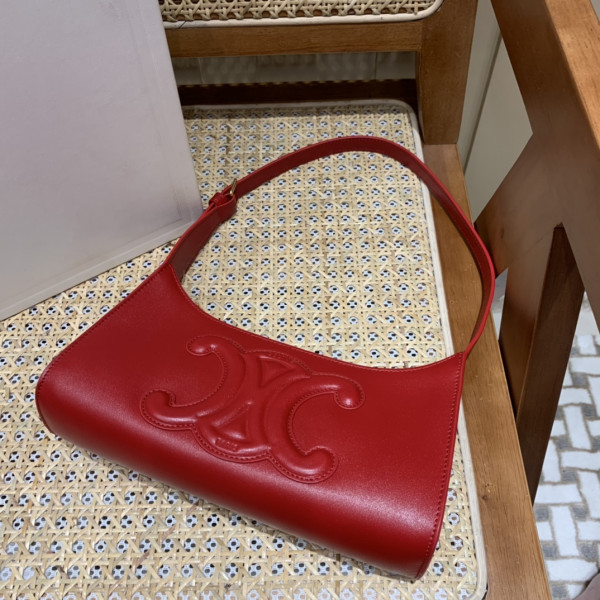 Ce**e shoulder bag cuir triomphe