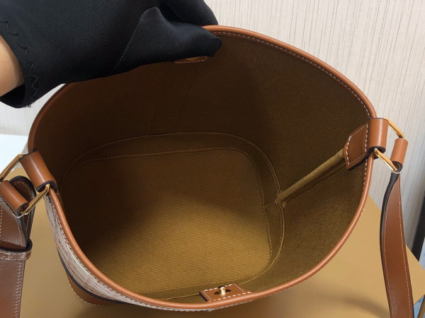 Ce**e small bucket