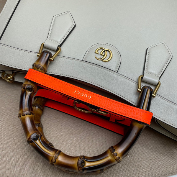 G*u*i diana medium tote bag