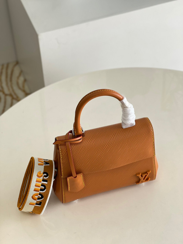 l**is V*t*n cluny mini