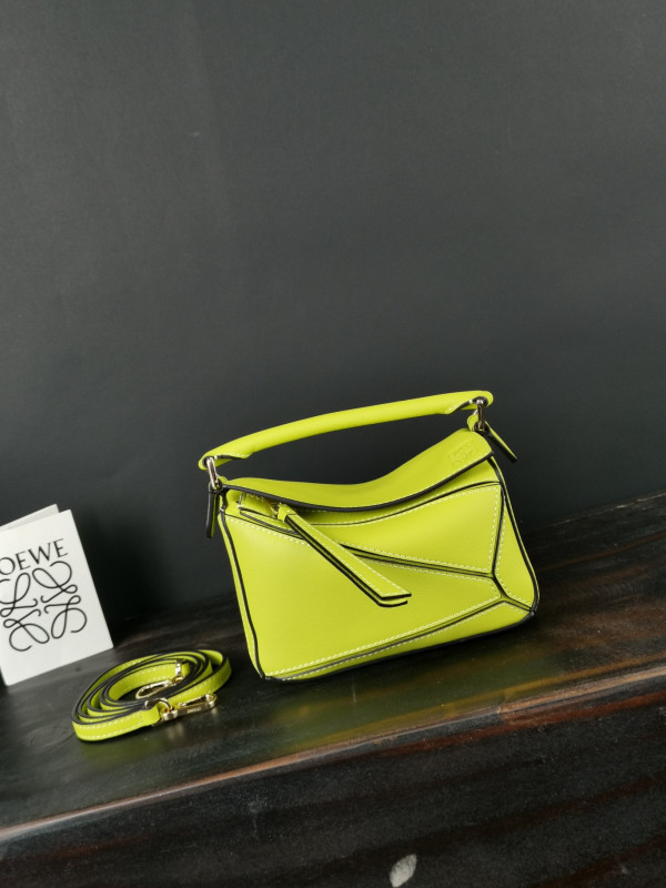 LOEWE MINI PUZZLE BAG