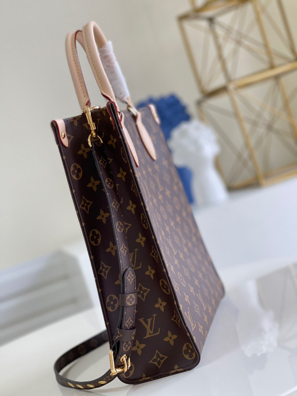 l**is V*t*n petit sac plat