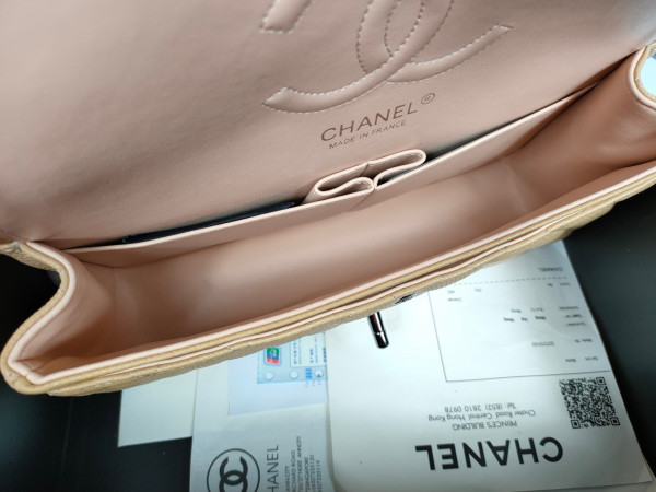 CL CLASSIC HANDBAG