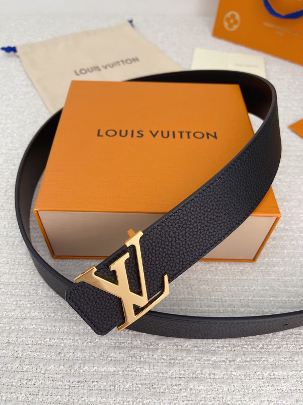 l**is V*t*n belt