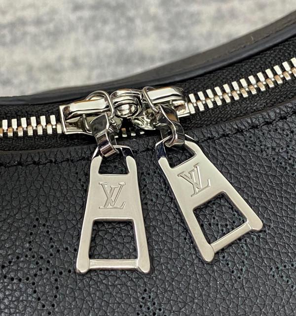 l**is V*t*n why knot pm