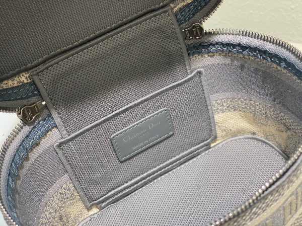 D*or small D*ortravel vanity case-18.5-13-10.5cm