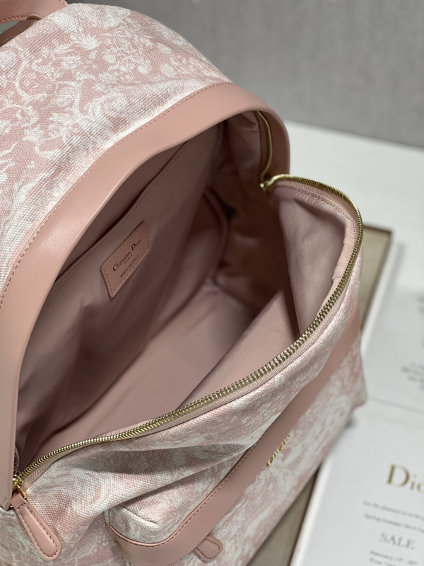 D*or backpack
