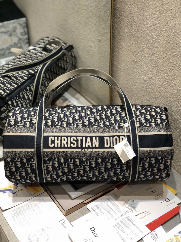 D*or duffle bag