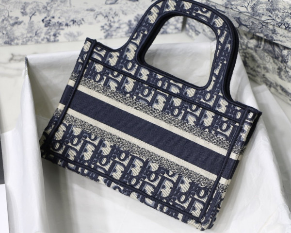 mini D*or book tote