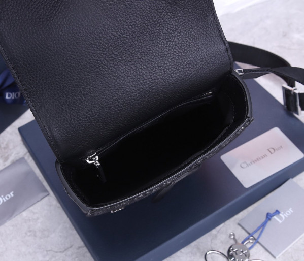 D*or saddle pouch