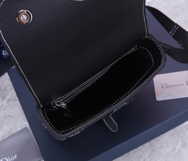 D*or saddle pouch