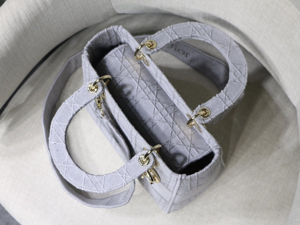 LADY D-LITE EMBROIDERED CANNAGE BAG