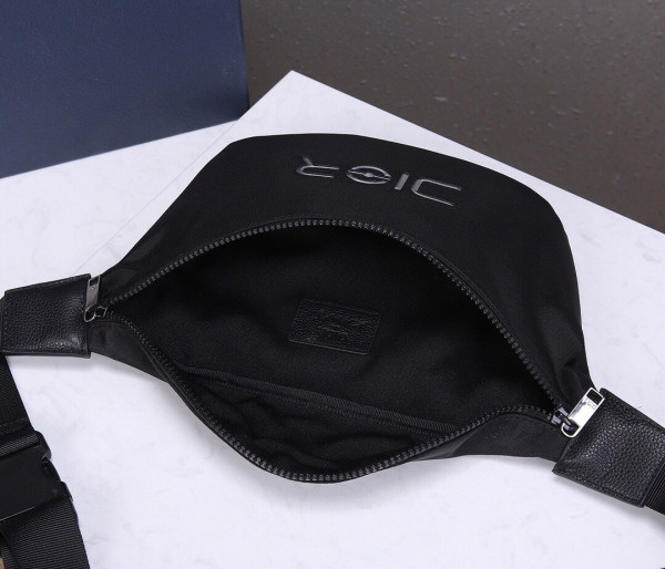 D*or belt bag