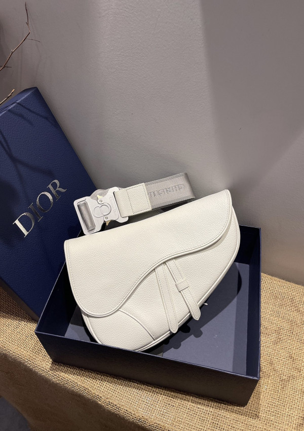 D*or saddle bag