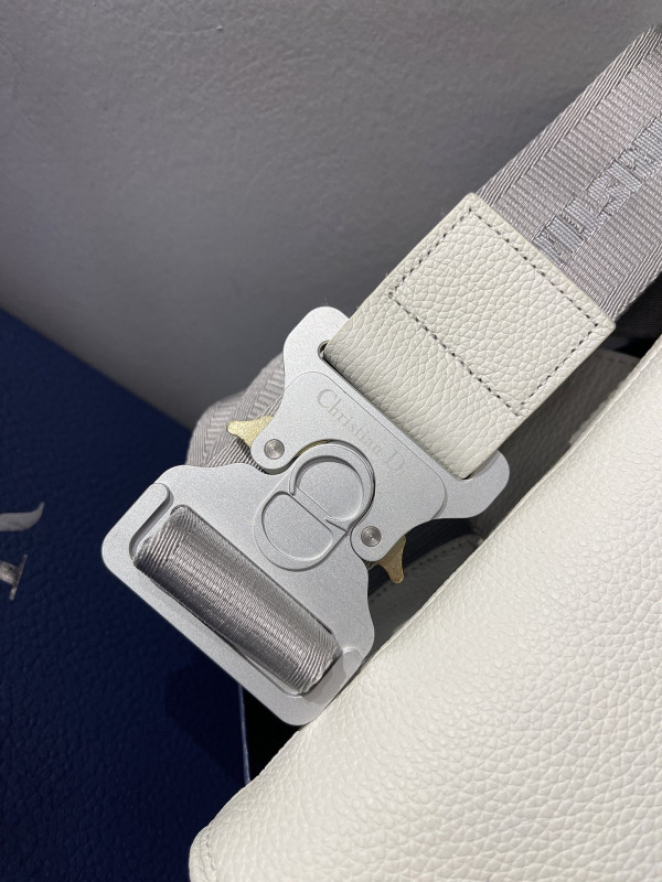 D*or saddle bag