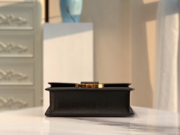 D*or 30 montaigne bag