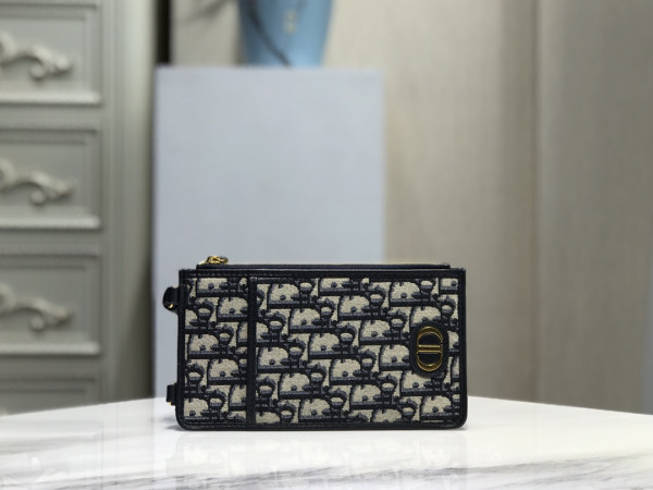 D*or 30 montaigne wallet with strap
