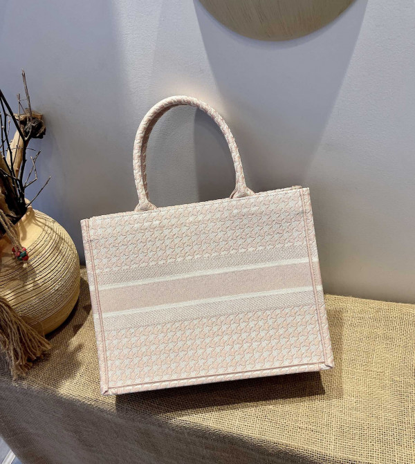 medium D*or book tote