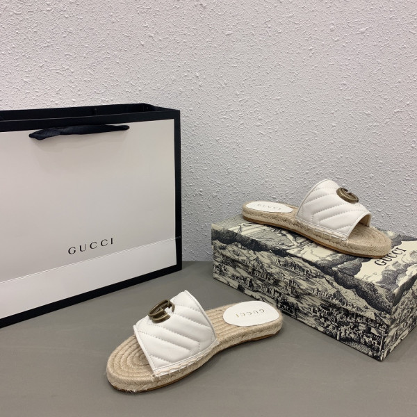G*u*i leather espadrille sandal
