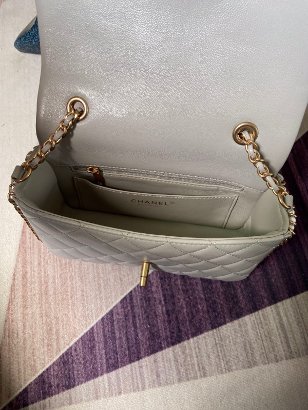 CL FLAP BAG