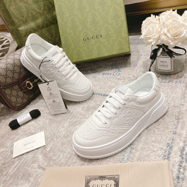 G*u*i sneaker with web