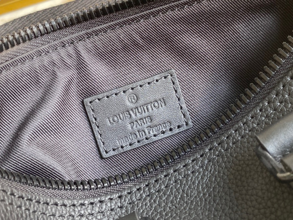 l**is V*t*n city keepall