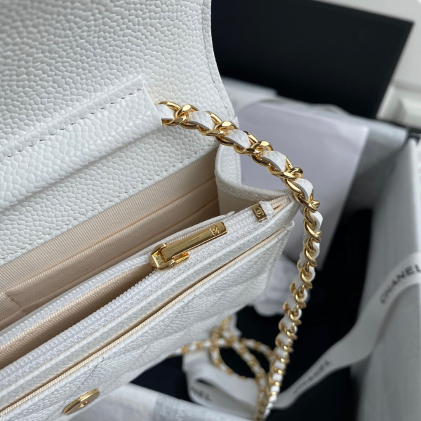 CL CHAIN WALLET CAVIAR NEW EDITION