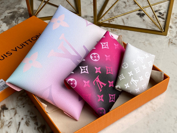 l**is V*t*n kirigami pochette