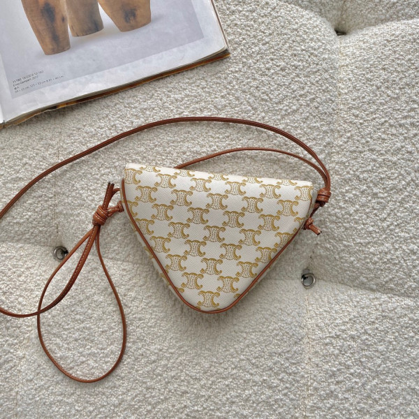 Ce**e triangle bag