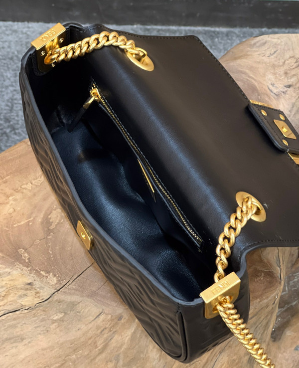 F**di baguette chain midi 397b98-24*14*7cm