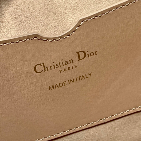 D*or 30 montaigne avenue bag