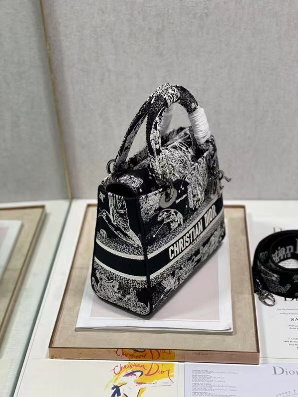 D*or medium lady d-lite bag