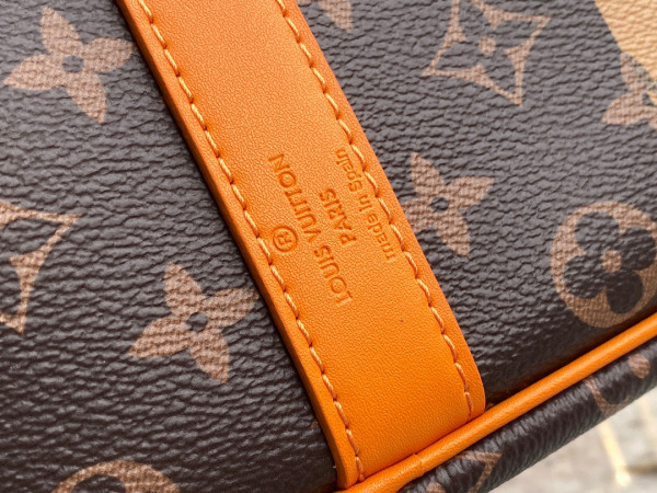 l**is V*t*n keepall bandouliÈre 50